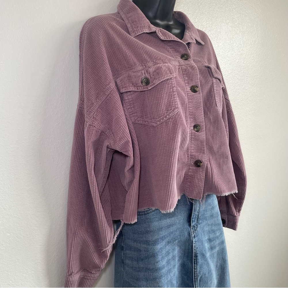 American Eagle Cropped Corduroy Shacket Jacket Mauve Pink Raw Hem Medium - Picture 3 of 9